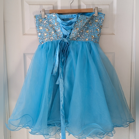 Rhinestone & Sequin Bodice Strapless Party/Prom Dress Sky Blue Size M - Picture 4 of 16